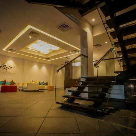 The Terrace By Ladder Mgd By Citrine Hotel Thiruvananthapuram Exterior photo