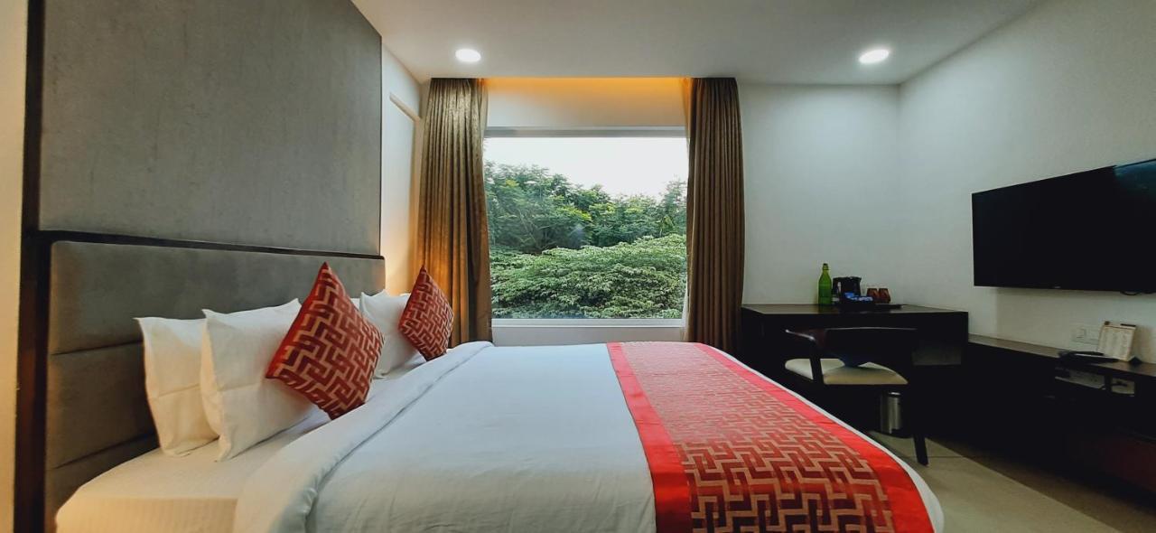 The Terrace By Ladder Mgd By Citrine Hotel Thiruvananthapuram Exterior photo